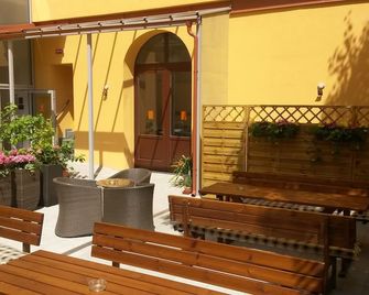 Hotel Ambiance - Prague - Patio