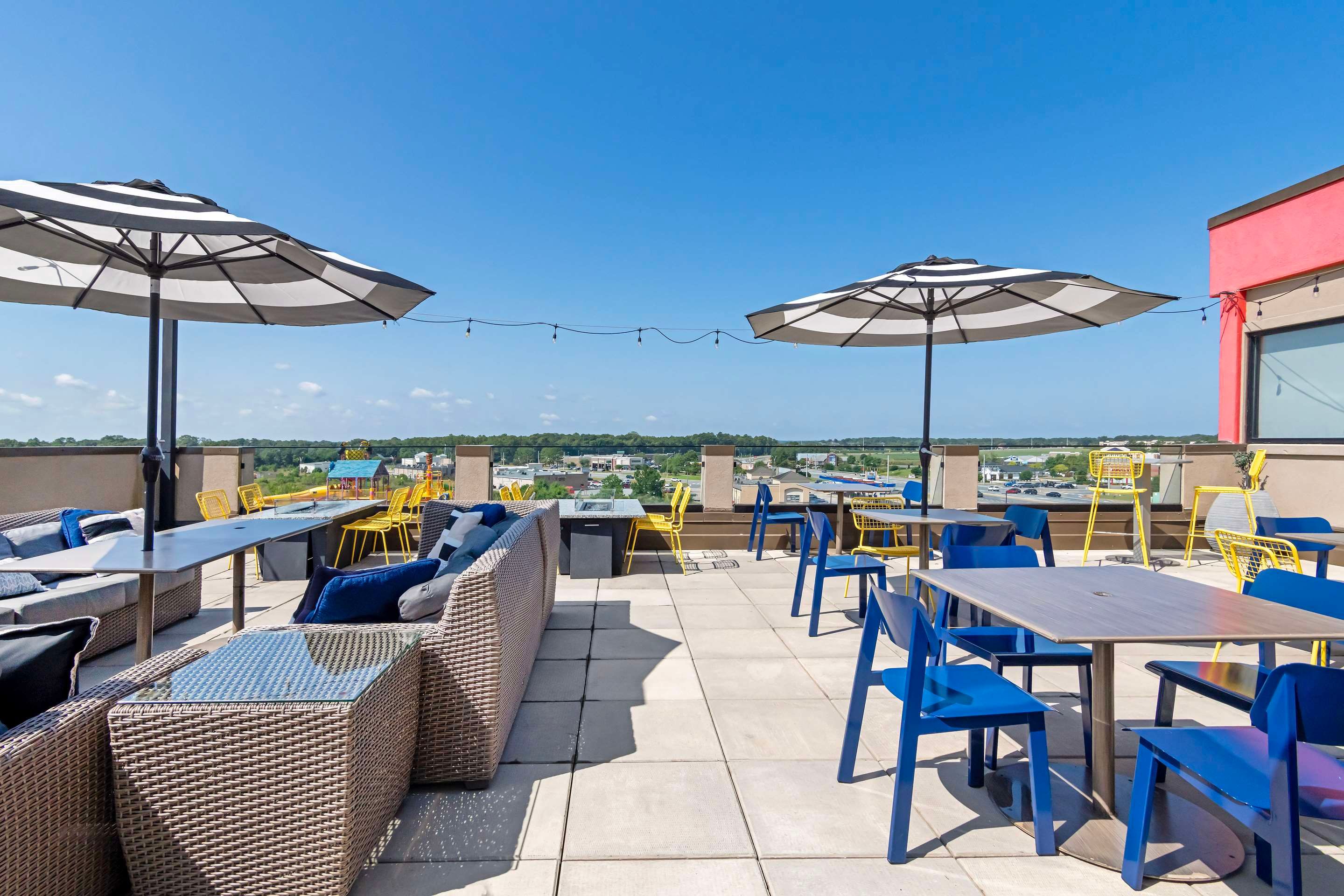Best Western Plus Executive Residency Rigby's Water World Hotel - Warner Robins - Balkón