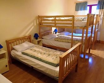 Valleylodge Farm Hostel - Claremorris