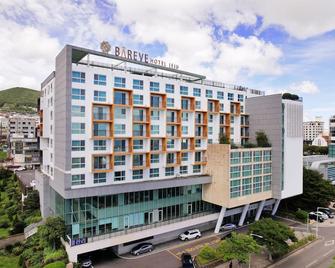 Bareve Hotel - Seogwipo - Building