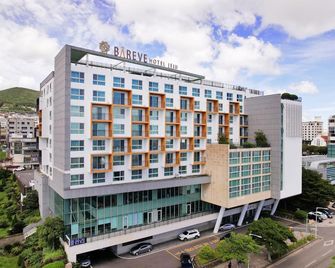 هوتل باريفي - سيوغويبو - مبنى