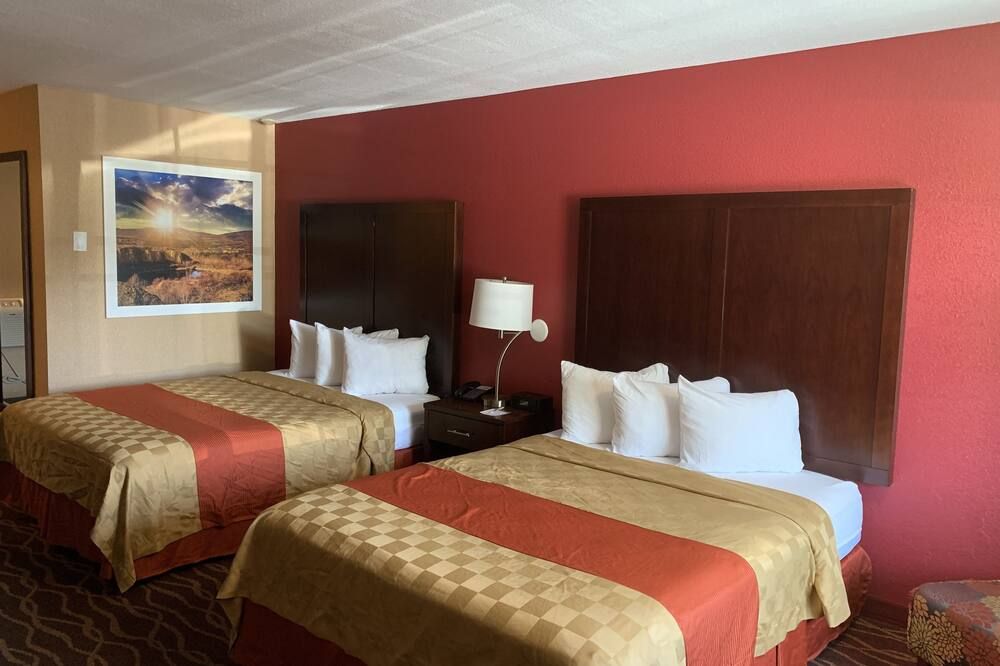 Rosewood Inn & Suites - Roseburg - Makuuhuone