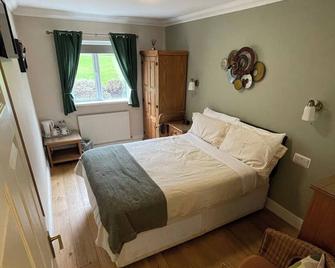 Lovesgrove Country Guest House - Pembroke - Schlafzimmer