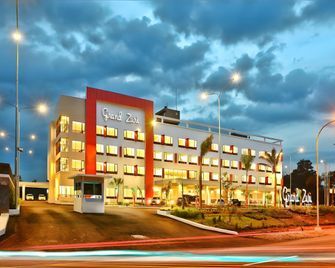 Hotel Grand Zuri Lahat - Lahat - Edificio