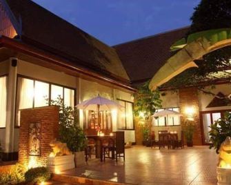 Ruen Ariya Resort - Mae Rim - Byggnad