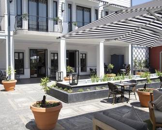 The Weinberg Windhoek - ווינדהוק - פטיו