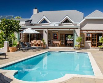 Summit Place Guesthouse - Constantia - Piscina