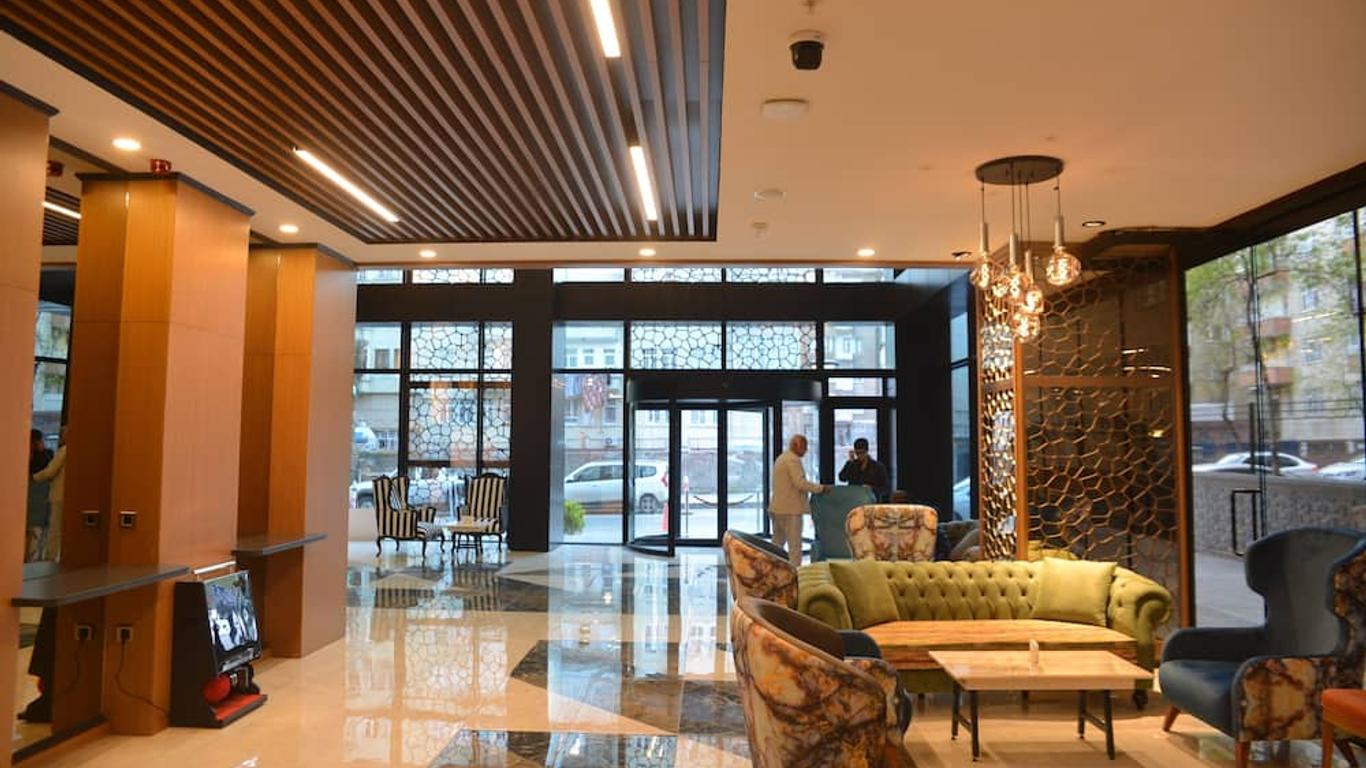 New Garden Hotel