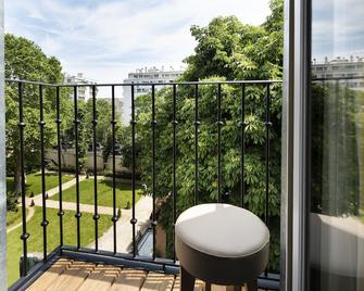 Hôtel de la Tour Eiffel - París - Balcón