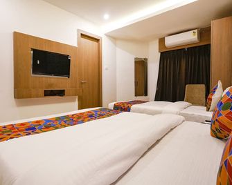 Fabhotel Atithi Residency I - Nr Bkc - Mumbai - Bedroom