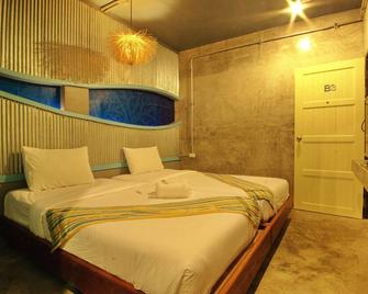 Seabox Khaolak Hostel - Khao Lak - Schlafzimmer