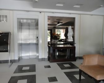 Hotel Western court Chandigarh - Chandigarh - Lobby