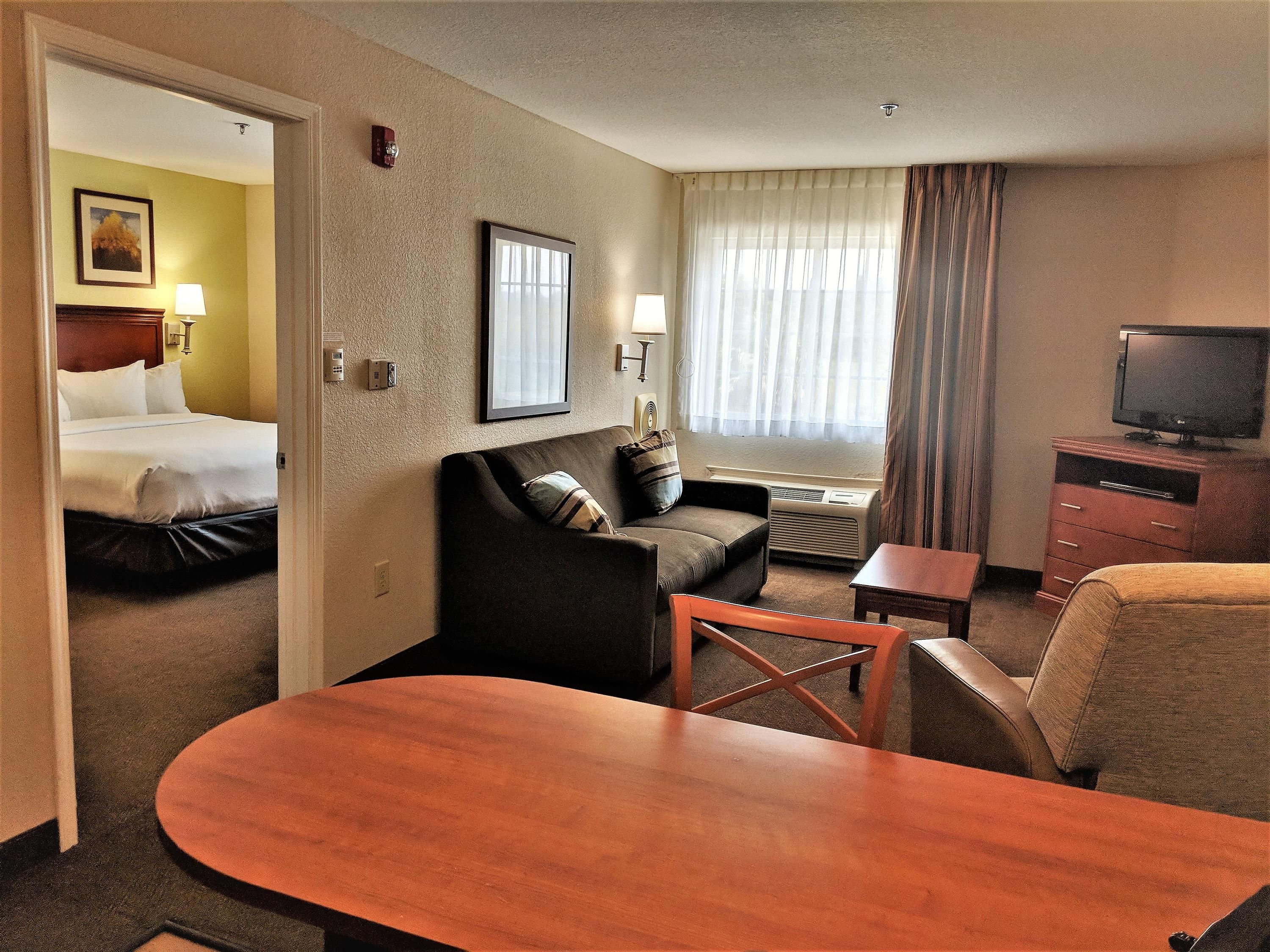 Candlewood Suites Macon By IHG - מייקון - סלון