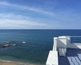 Hotel Ferretti - Diamante - Outdoors view