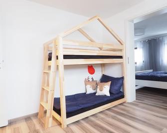 Ferienhaus mit 105qm, 3 Schlafzimmer, für Max. 4 Erwachsene + 2 Kinder - Kappelrodeck - Schlafzimmer