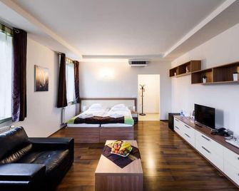 Hotel Garzon Plaza - גיור - חדר שינה