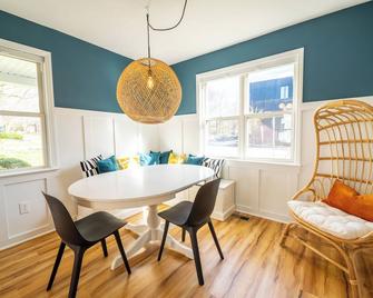 New Skyline Bungalow - Steps To Downtown - Raleigh - Sala pranzo