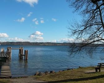 Stylish, spacious vacation apartment in Fünfseenland - Gilching - Outdoors view