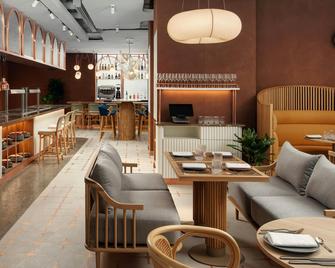 Courtyard by Marriott Yerevan - Erywań - Restauracja