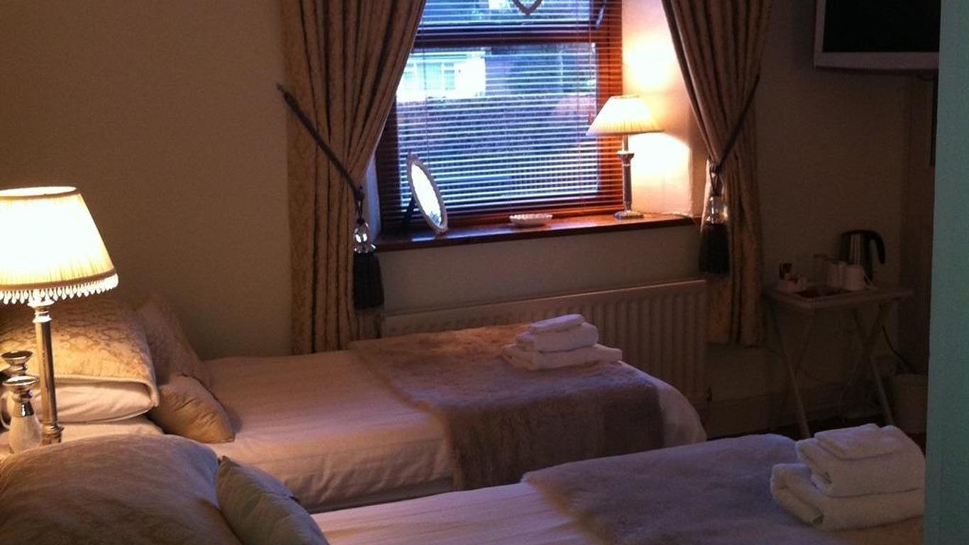 Moor End Bed And Breakfast