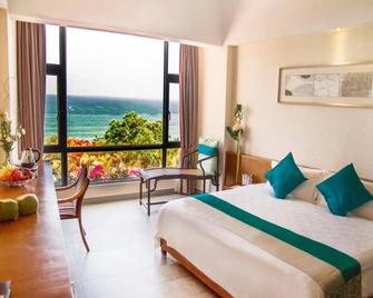 Sanya Luyi Sea View Hotel - Sanya - Habitación
