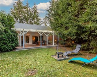 Ferienhaus mit Terrasse und Kaminofen in Parchim - Parchim - Patio
