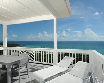 Owl's Roost By Eleuthera Vacation Rentals - Governor’s Harbour - Balcón