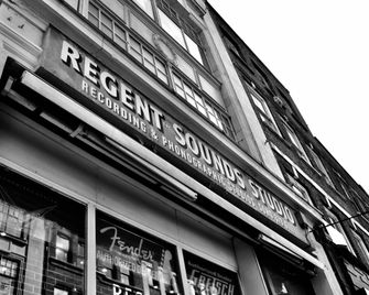 Chateau Denmark London - London - Building