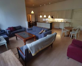 LargeResidence 5-Bed 11 persons Apartment in Kotka - Kotka - Olohuone