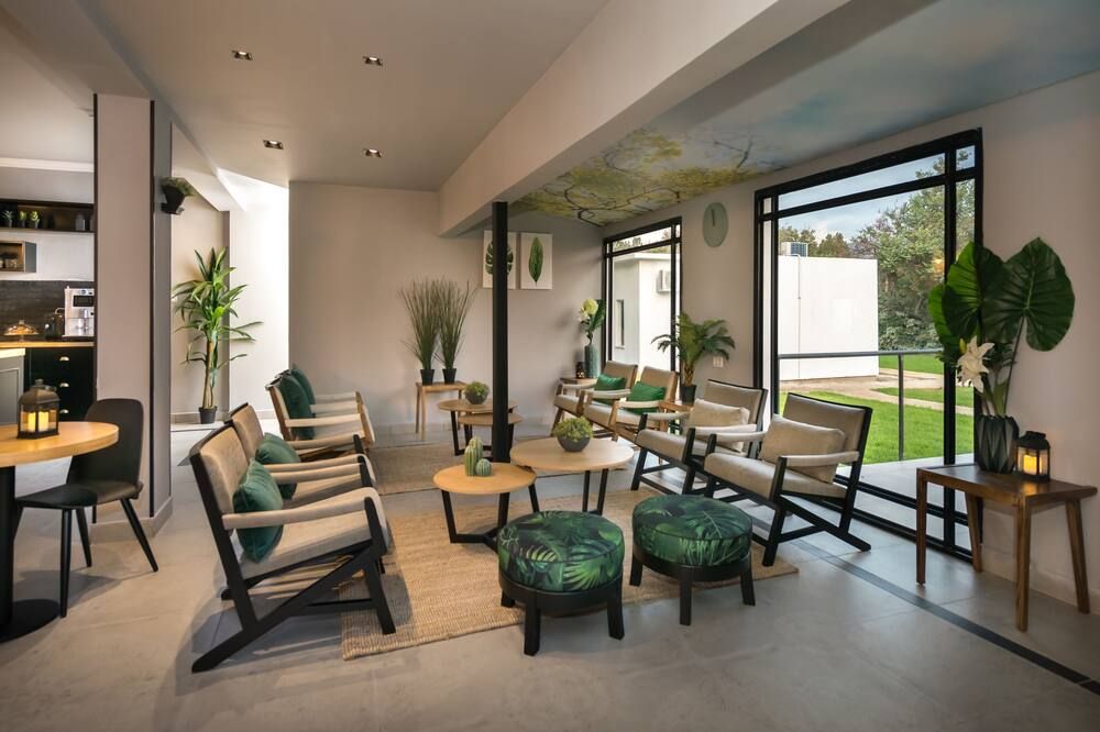 إيريتز دافنا ترافل هوتل