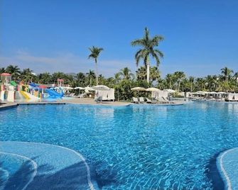 Mayan Palace Golf at Vidanta Acapulco 1 bdrm suite at a nice resort - Acapulco - Uima-allas