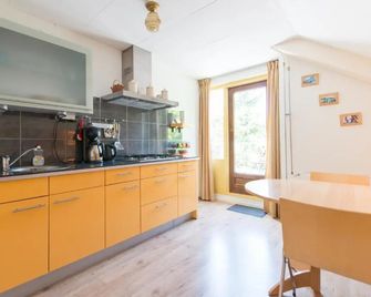 Bed and Breakfast Hoorn - Hoorn - Kitchen