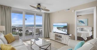 Pelican Beach Resort By Colasan - Destin - Living room