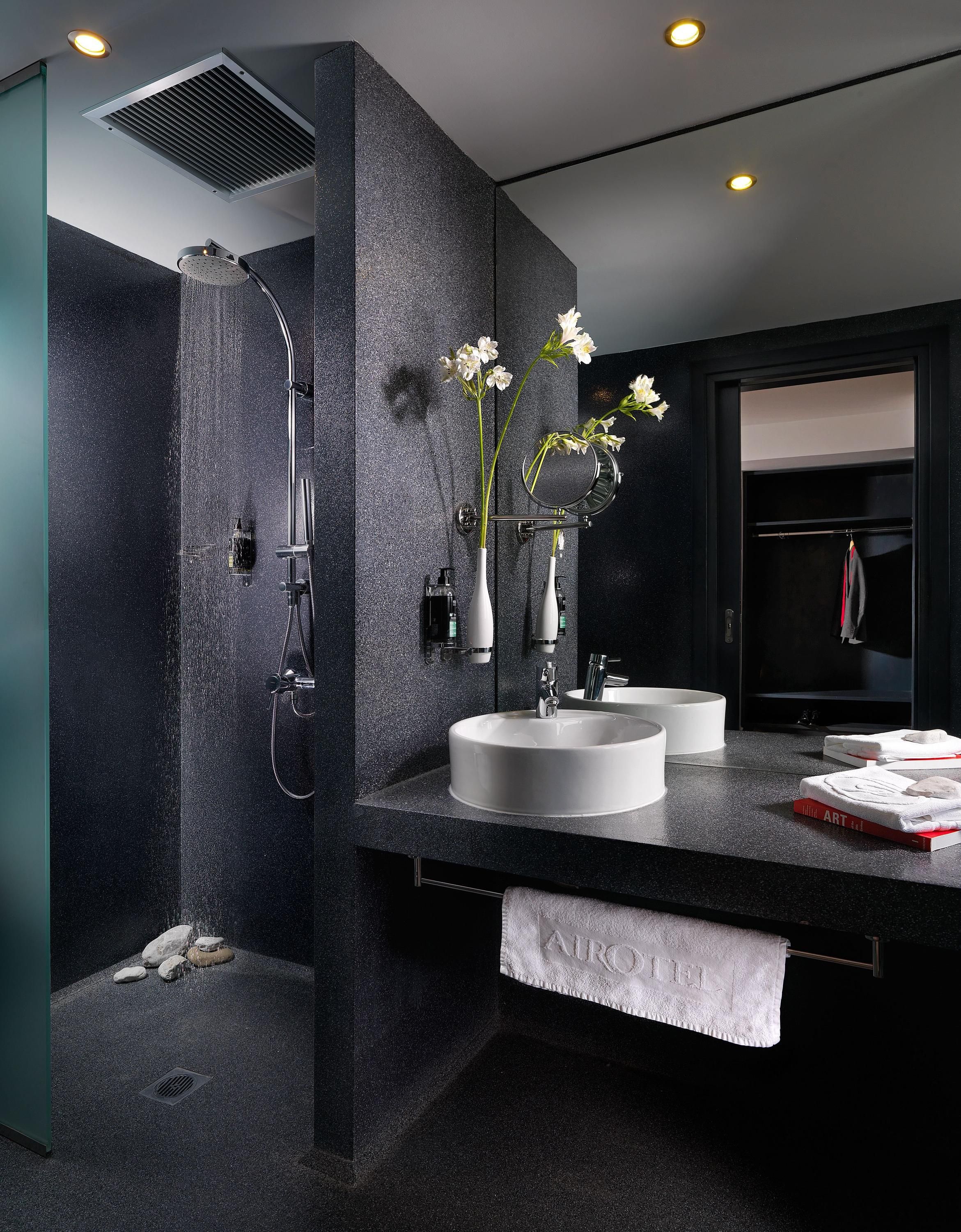 AIROTEL Patras Smart Hotel - פאטראס - חדר רחצה