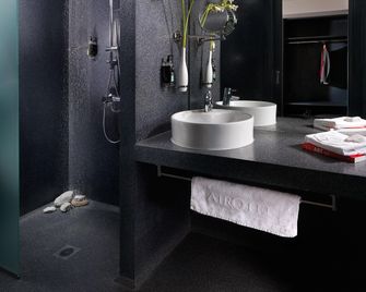 AIROTEL Patras Smart Hotel - พาทรา - ห้องน้ำ