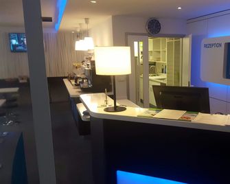 B&B Hotel Bielefeld-Ost - Bielefeld - Recepție