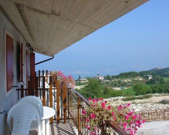 Hotel Belvedere - San Zeno di Montagna - Balcony