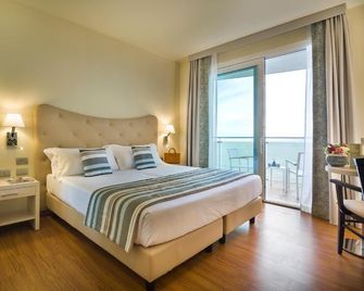 Grand Hotel Pietra Ligure - Pietra Ligure - Soverom