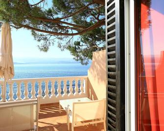 Hotel Les Mouettes - Ajaccio - Balcony