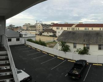 Sunset Motel - Seaside Heights - Balcony