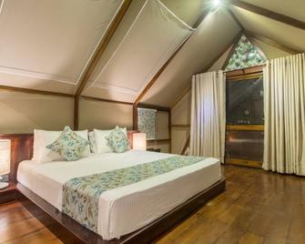 Thamaravila Wilpattu-Luxury Tented Villa - Kala Oya - Bedroom