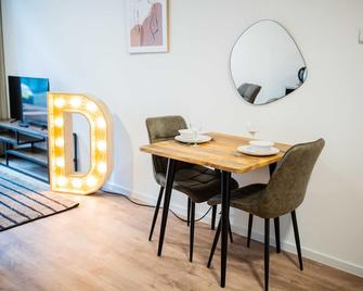 Alphabet Apartments The Hendrik - Rotterdam - Comedor