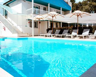 Principe Alogna Hotel & Spa - Altavilla Milicia - Pool