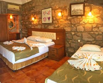 Aristo Pension - Behram - Ložnice