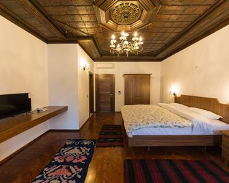 Hotel Onufri - Berat - Habitación