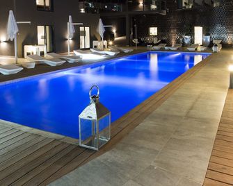 納卡拉廣場商務時尚酒店 - 納卡拉 - Nacala - 游泳池