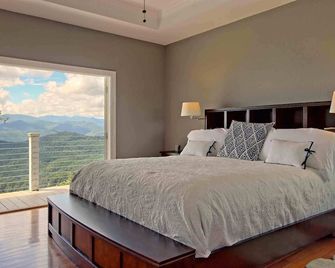 Milliondollarviewskyvalley,electronicbasketball,91mbps,3bedroom,2 Bath, 1level, - Dillard - Slaapkamer