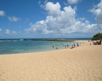Spacious 2 bedroom 2 bathroom on North Shore, with Turtle Bay golf course views! - Kahuku - Playa