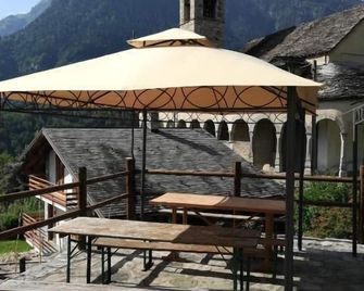 Rifugio Monte Zeus - Baceno - Patio