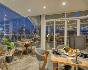 Nozol Pyramids Hotel and Spa - Cairo - Restaurant